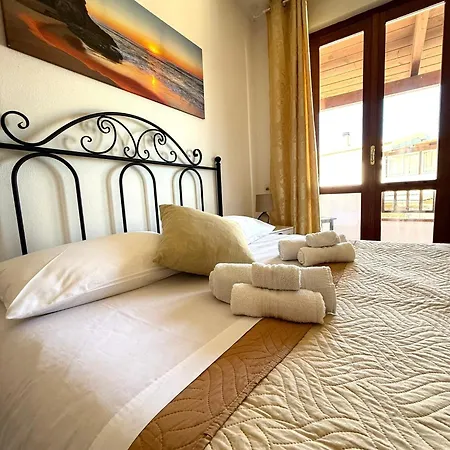 L'ancora Blu Apartment *